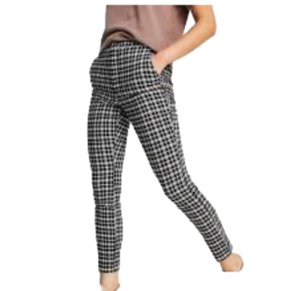 ⭐️ 3/$25 ⭐️𝅺HOLLISTER Buffalo Plaid Pants Size S - Picture 1 of 8